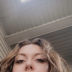 kawaiielliekat avatar