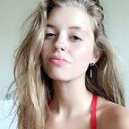 your_local_l3sbian profile picture